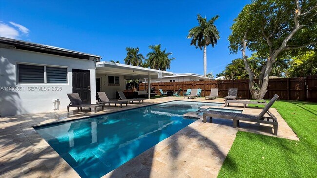 Building Photo - 1230 Johnson St