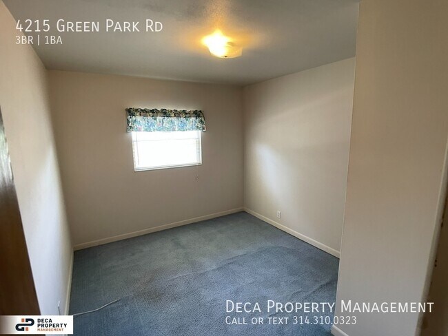 Building Photo - 3 Bedroom House