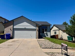 Building Photo - 3 bedroom home in Wagon Trails with commun...