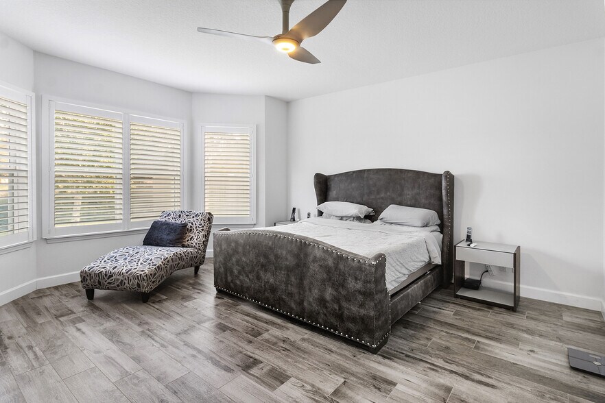 Building Photo - 7531 Mandarin Grove Way