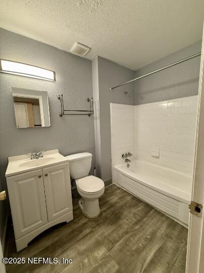 Building Photo - 2146 Bourget Dr
