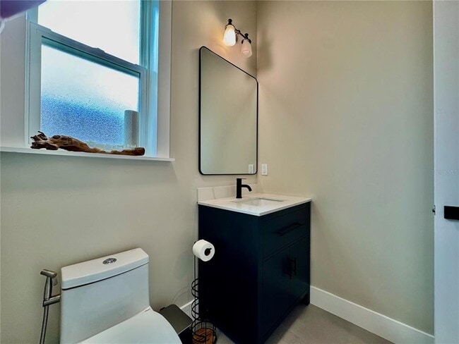 Building Photo - 56 Columbia Ln