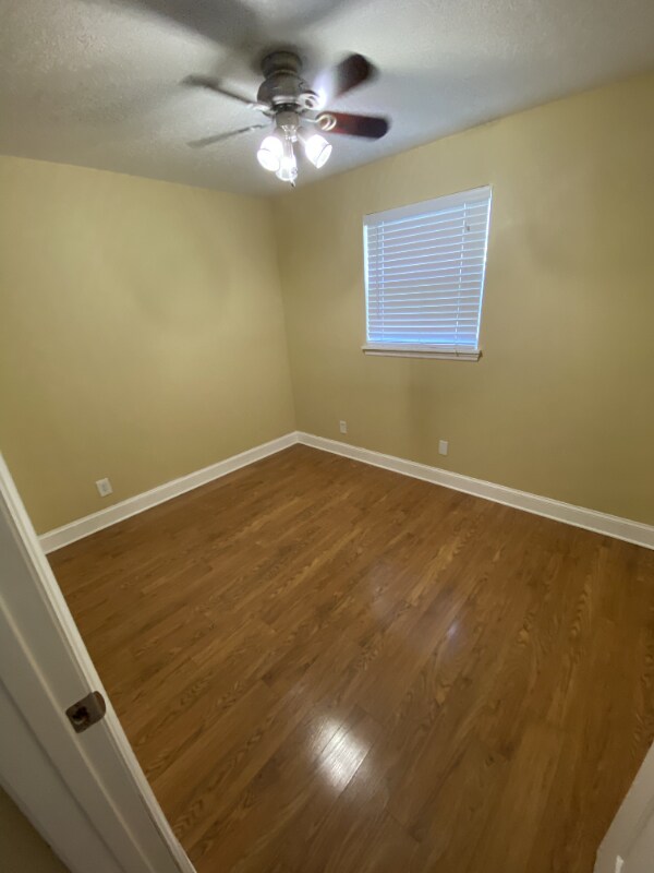 Building Photo - 2910 49th St