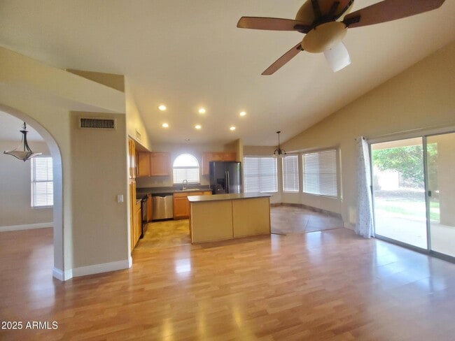 Building Photo - 1641 W Winchester Way
