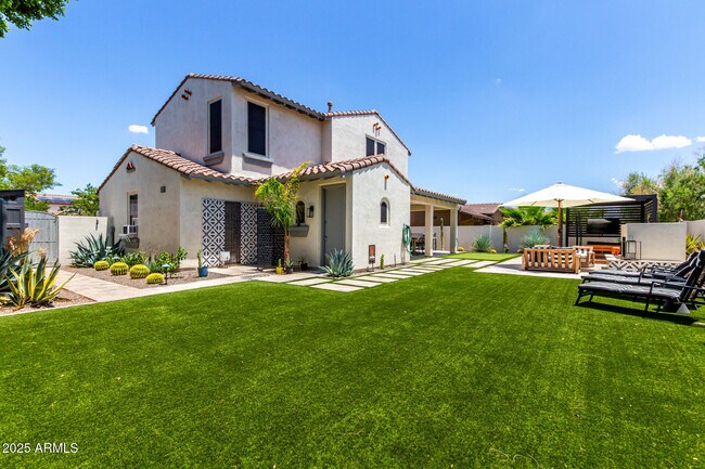 Building Photo - 20633 W Walton Dr