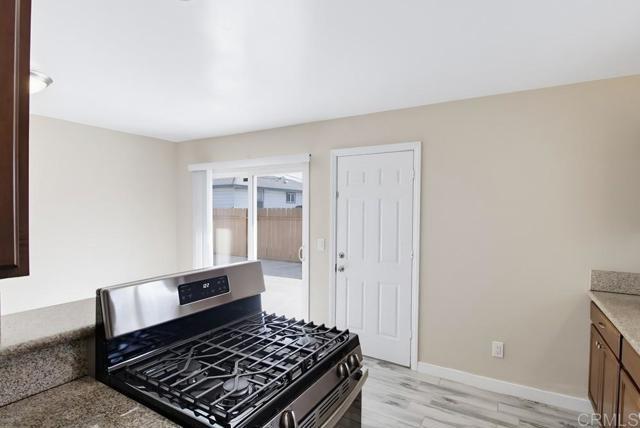 Building Photo - 1685 Donax Ave