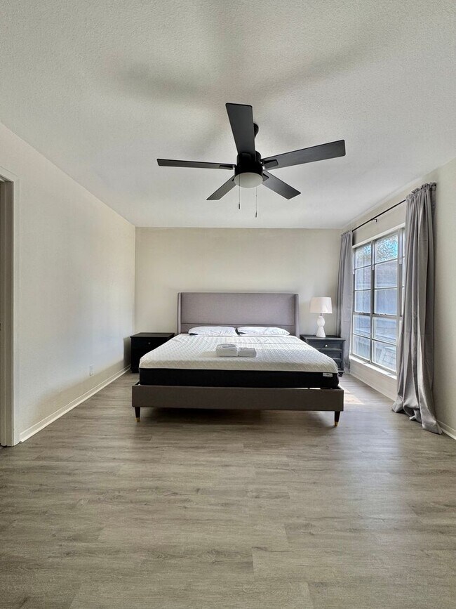 Building Photo - NOW AVAILABLE - Furnished Short Term Rental w/ Beautiful Views!