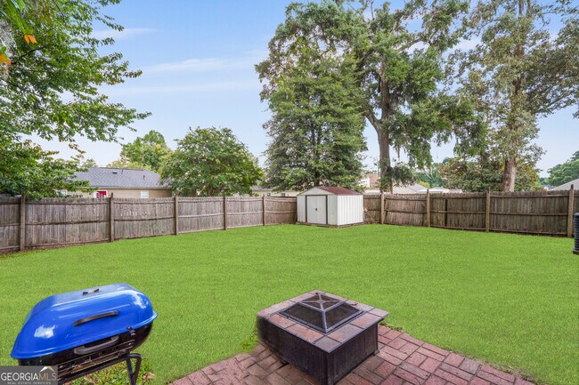 Building Photo - 156 Laurel Green Ct