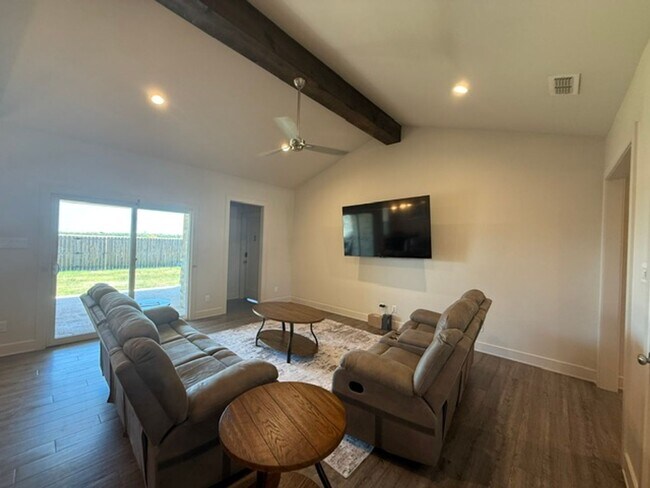 Building Photo - 3841 Kala Dr