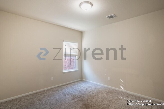 Building Photo - 1700 Atlantica St