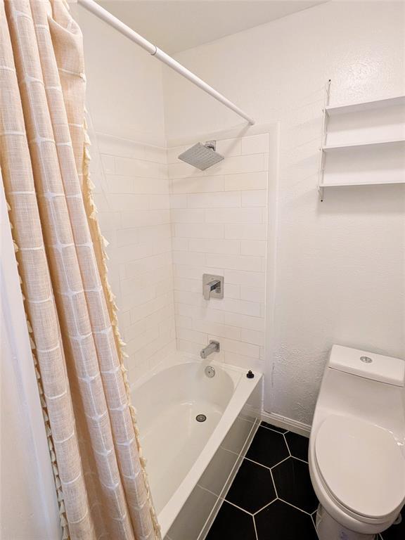 Building Photo - 8901 Trone Cir