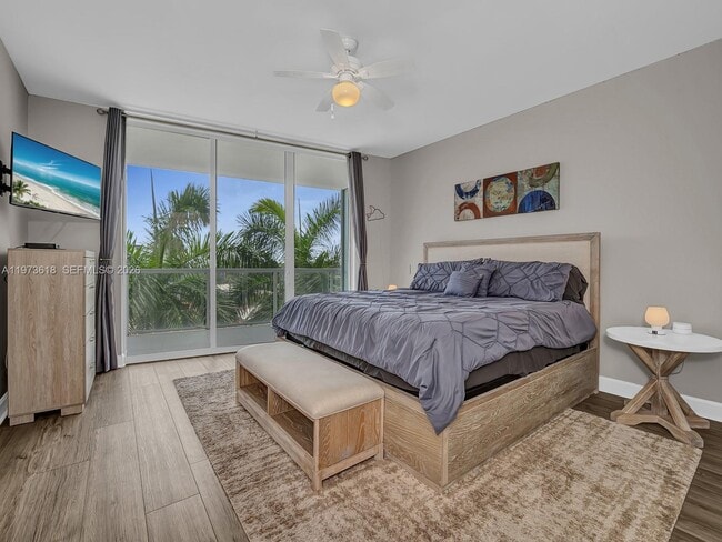 Building Photo - 704 N Ocean Blvd