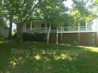 Building Photo - 8413 Lanewood Cir