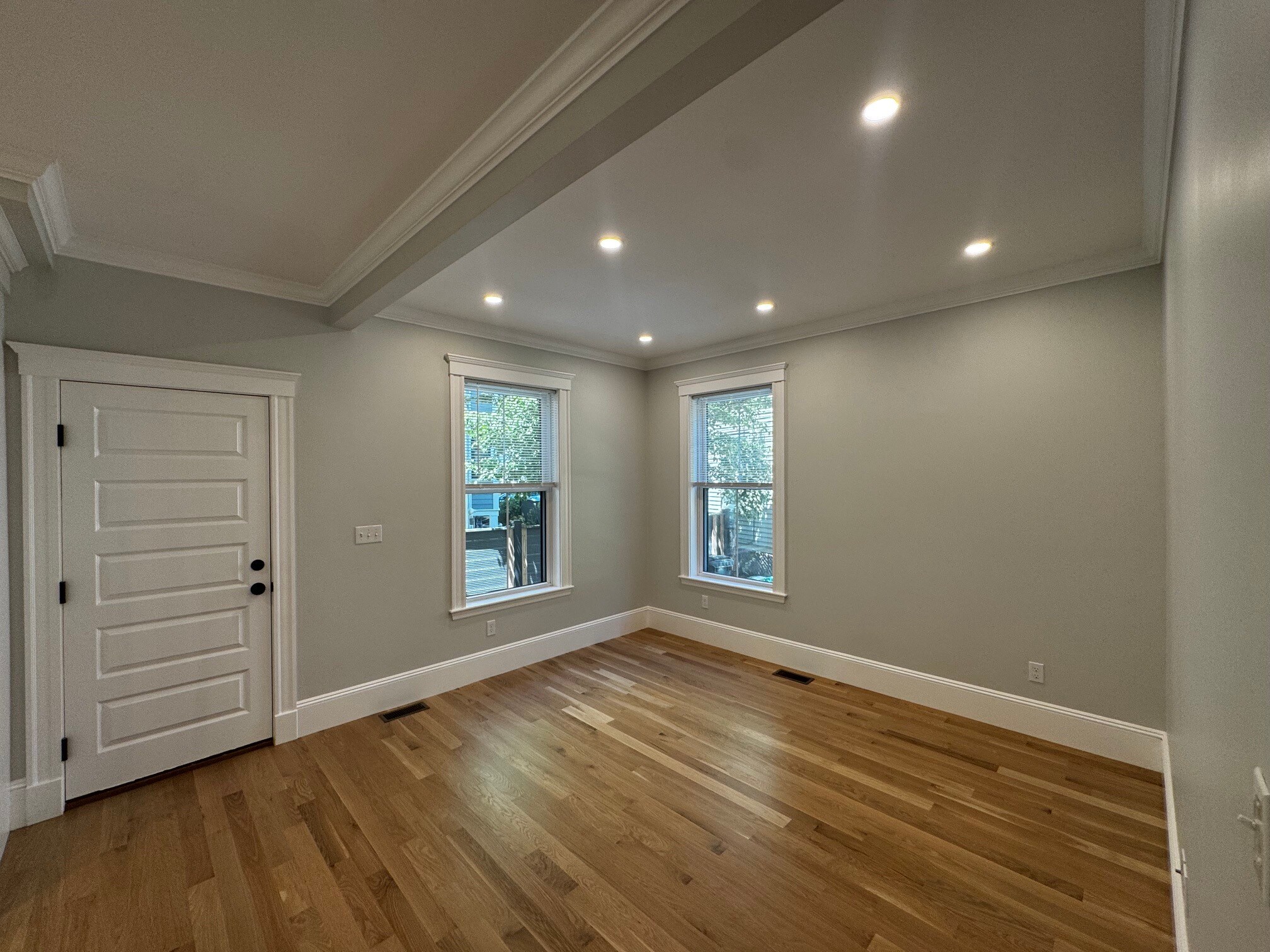 Building Photo - 170 Webster Ave