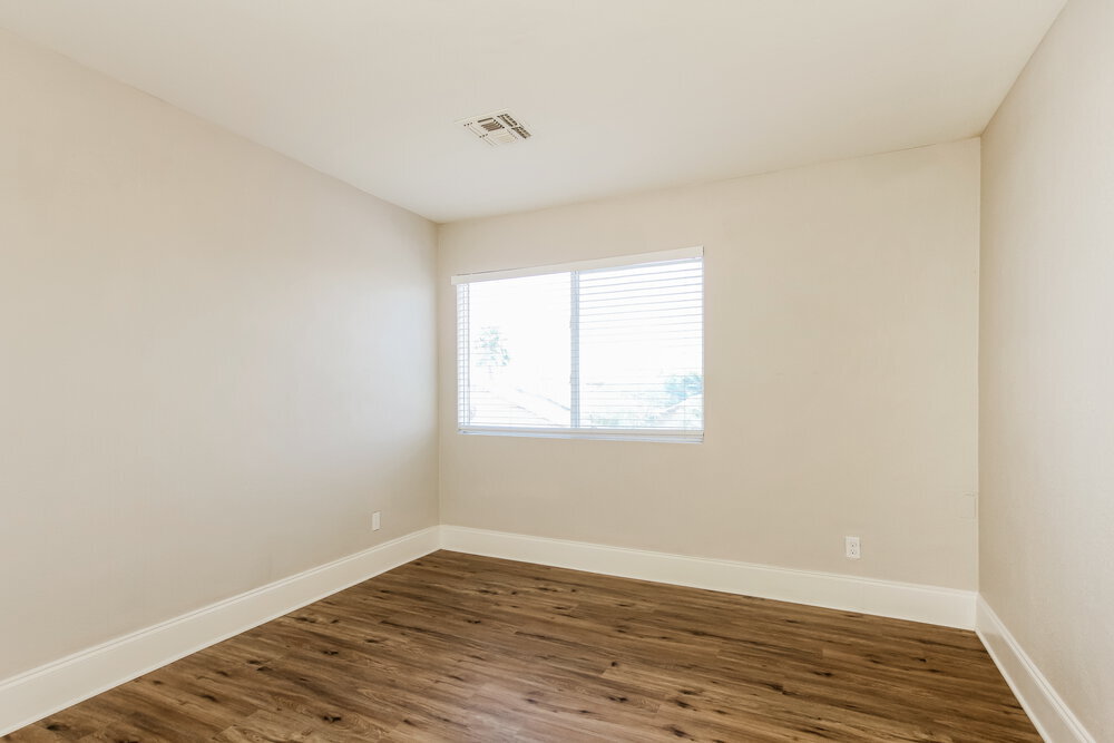 Building Photo - 15369 W Evans Dr