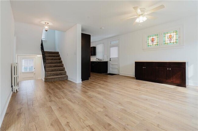 Building Photo - 511 Woodbourne Ave