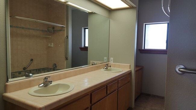 Building Photo - 2625-2624 4 Paws Way