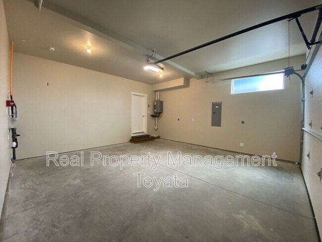 Building Photo - 809 Northview St