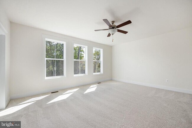 Building Photo - 356 Evermore Ln