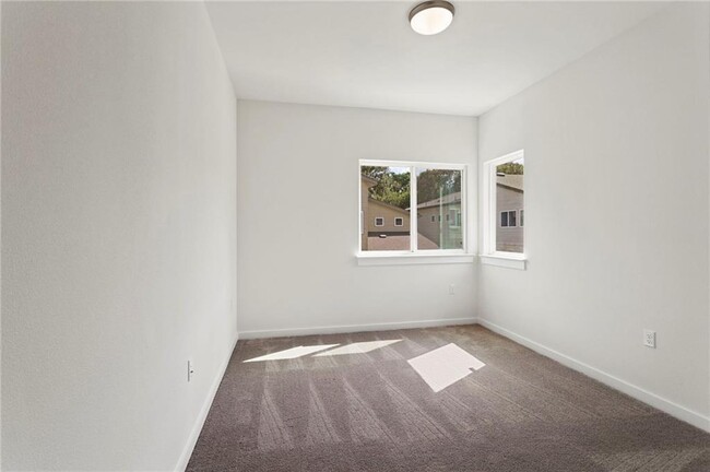 Building Photo - 6800 Menchaca Rd