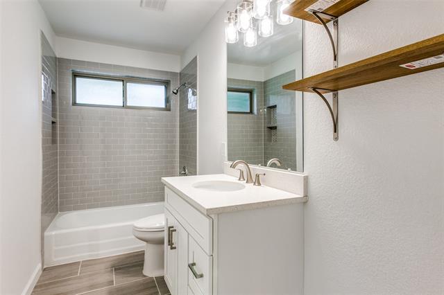 Building Photo - 3517 Woodleigh Dr