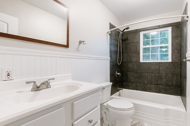 Full Bath - 5 W Gantt Cir