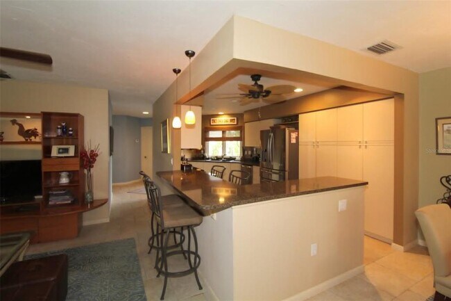 Building Photo - 4532 Ascot Cir N