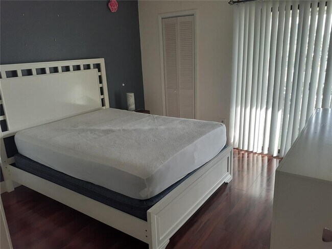 Building Photo - 455 Alt 19