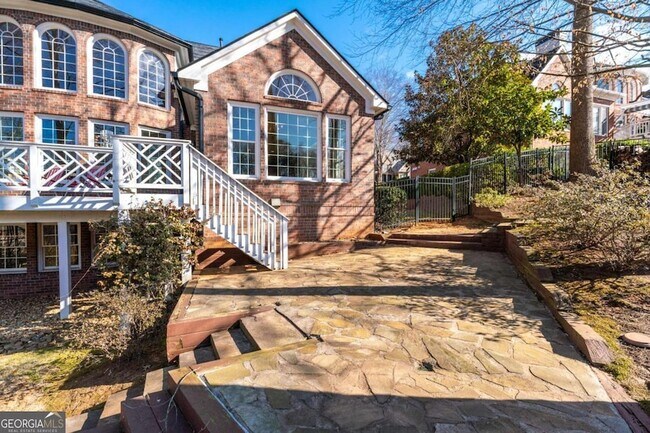 Building Photo - 179 Grandmar Chase