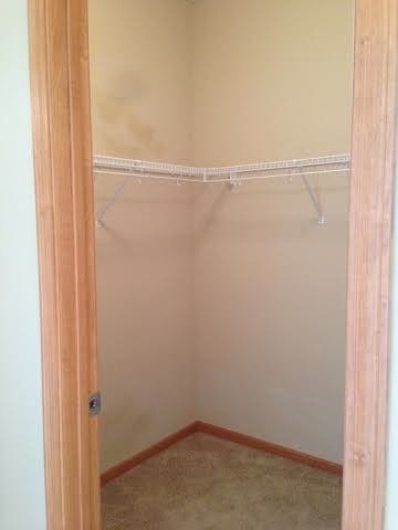 Building Photo - 15556 Empress Ave N