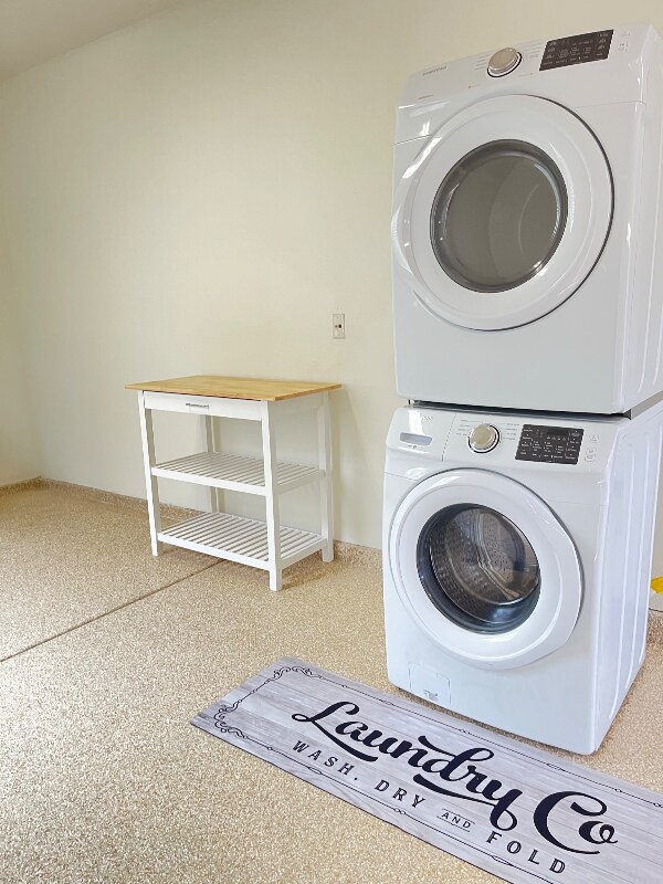 Building Photo - 8418 Lourenco Ln