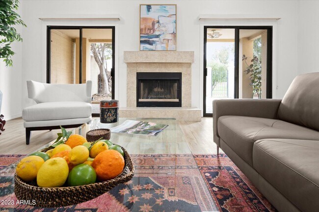 Building Photo - 8844 E San Rafael Dr