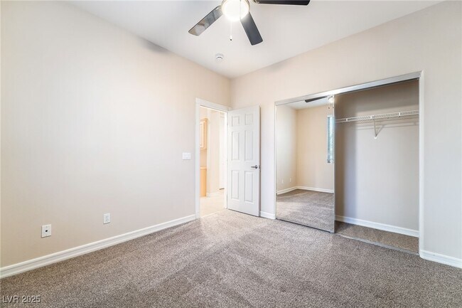 Building Photo - 1256 Sonatina Dr