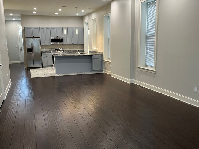 Building Photo - 4459 Swan Ave - Sassafras