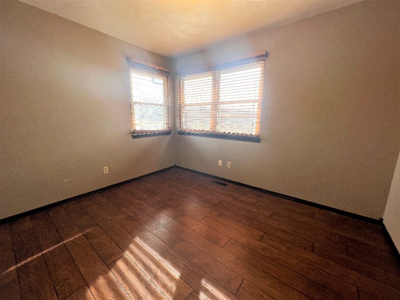Building Photo - 1603 Timberline Dr
