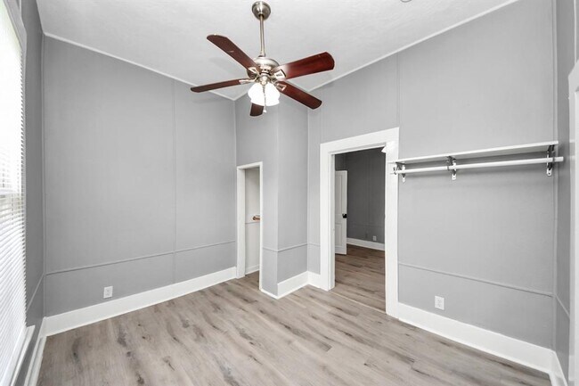 Building Photo - 114 N St Charles St