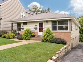 Building Photo - 4328 York Ave S