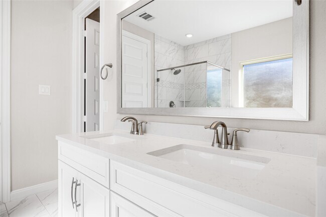 Building Photo - 17681 Rosette Grass Dr