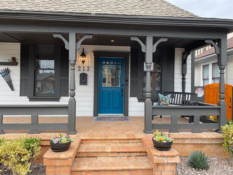 Building Photo - 213 E Olive Ave