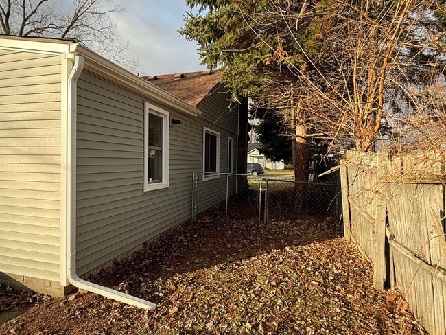 Building Photo - 11691 Cornell St