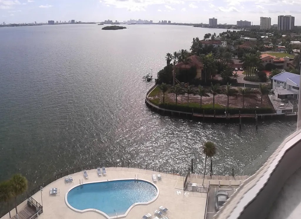 Building Photo - 11930 N Bayshore Dr