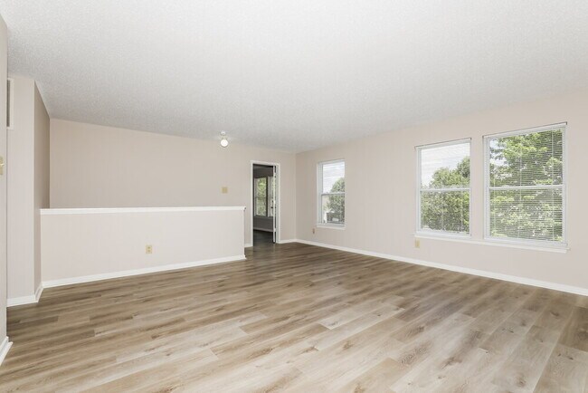 Building Photo - 2250 Cedarmill Dr