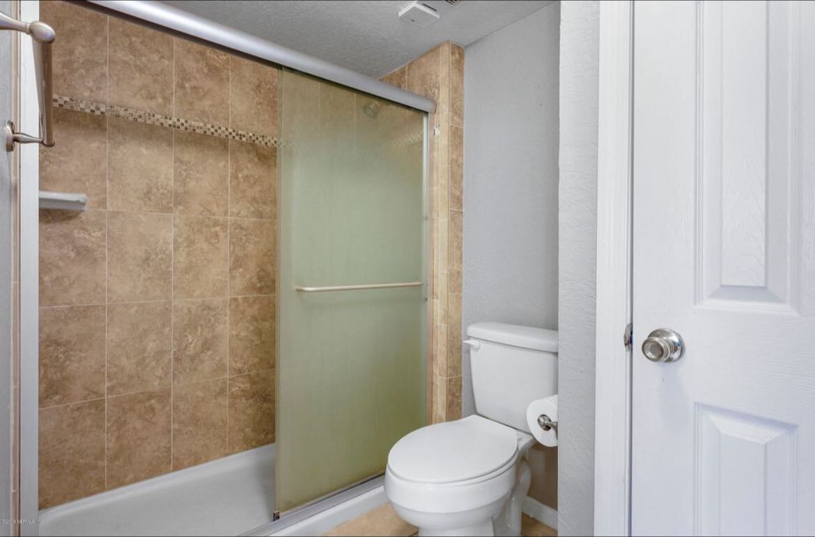 Building Photo - 400 Timberwalk Ct