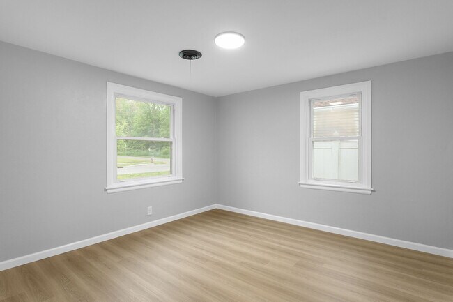 Building Photo - 1129 W Beale St