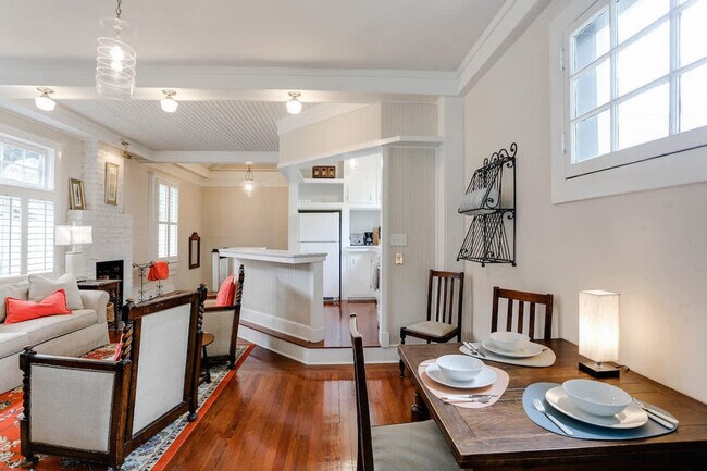 Building Photo - 916 Howard St