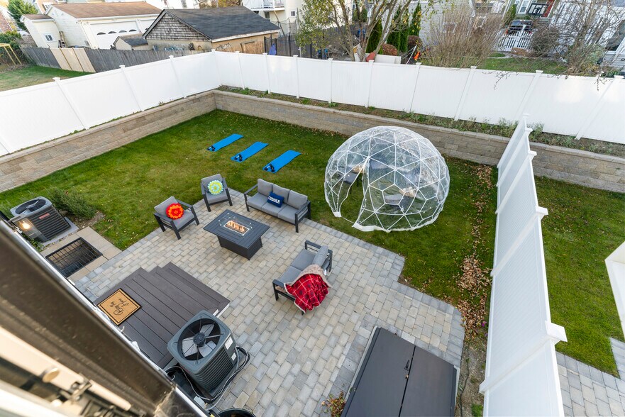 Building Photo - 21 Bolton St