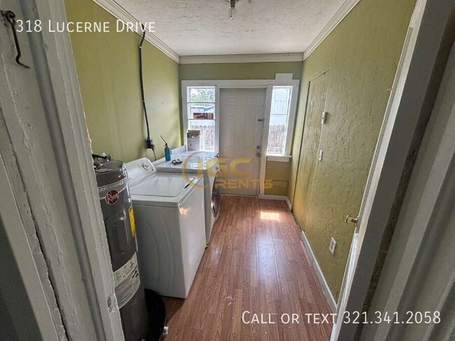 Building Photo - 318 Lucerne Dr