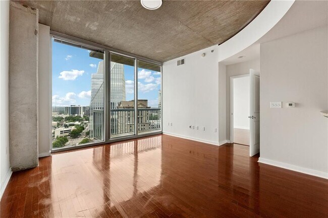 Building Photo - 3324 Peachtree Rd NE