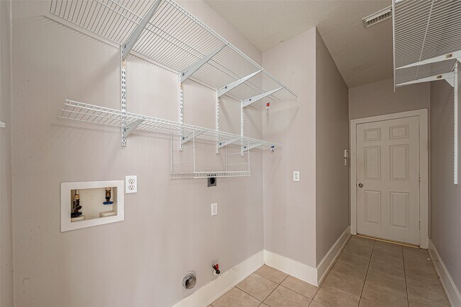 Building Photo - 11223 Switchgrass Ln