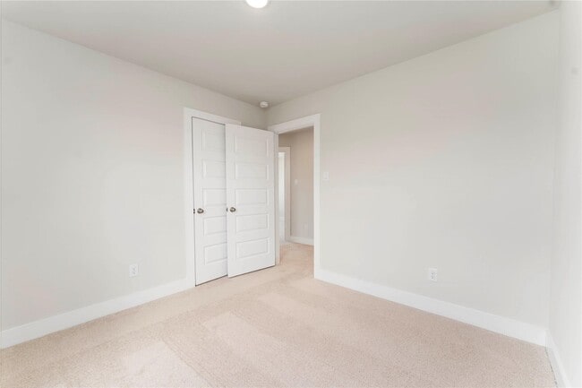 Building Photo - 13437 Sun Cay Dr